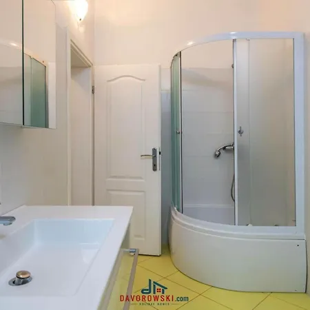 Jana 1 Comfortable 3* Porec