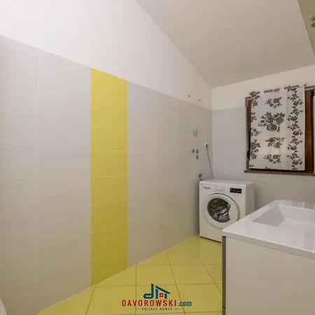 Jana 1 Comfortable Hotel